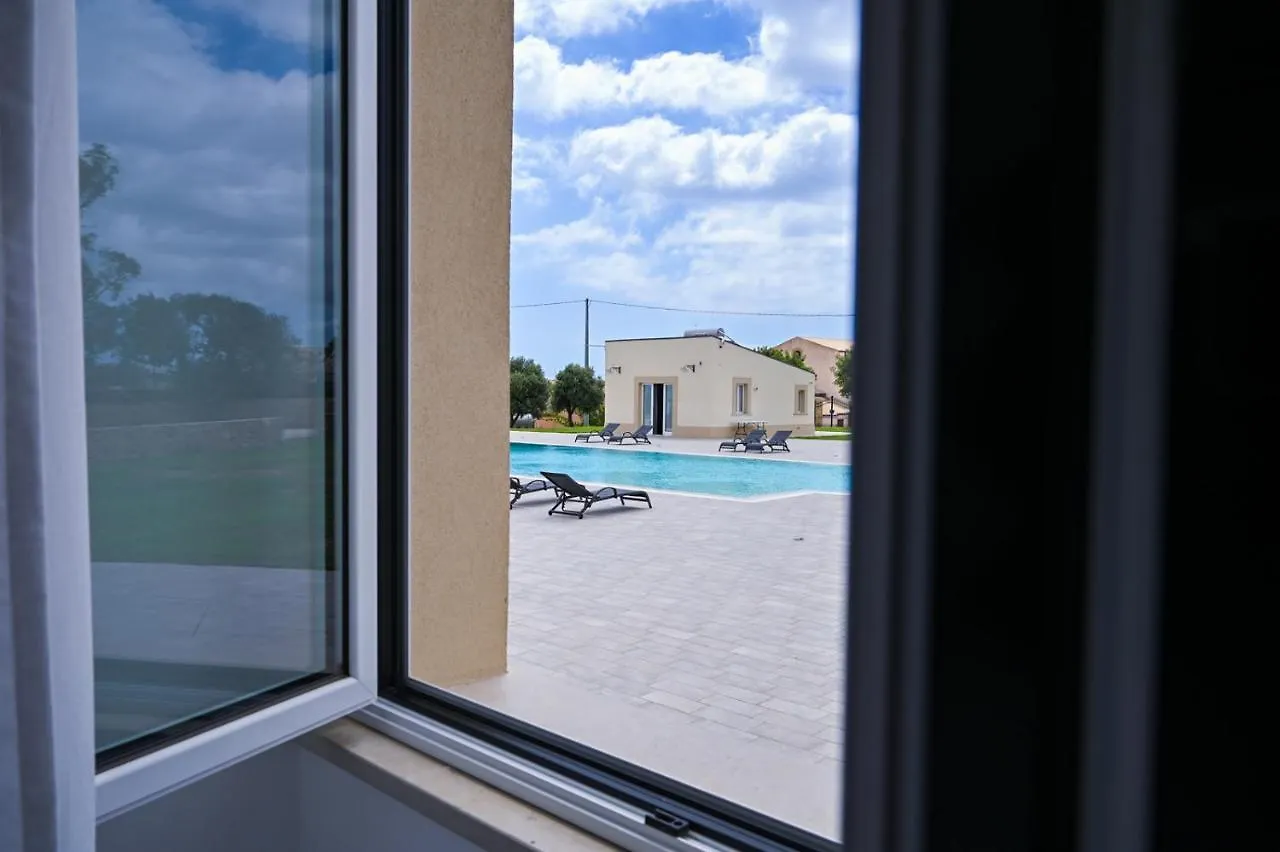 Dimora Savarino Marzamemi Suites With Pool Italy