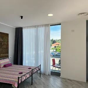 La Camera Del Testa Matta Affittacamere Travedona