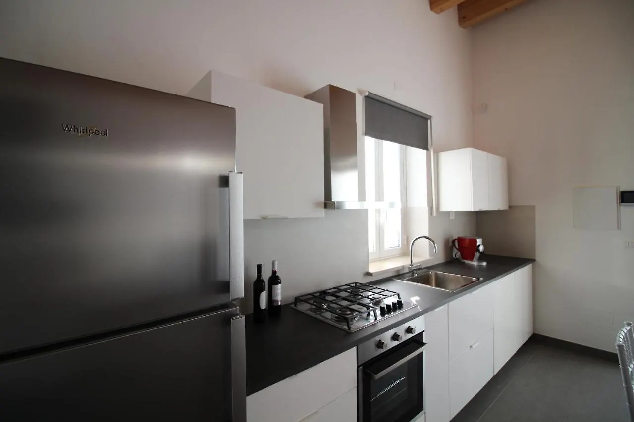 Dimora Savarino Villa con Piscina Marzamemi