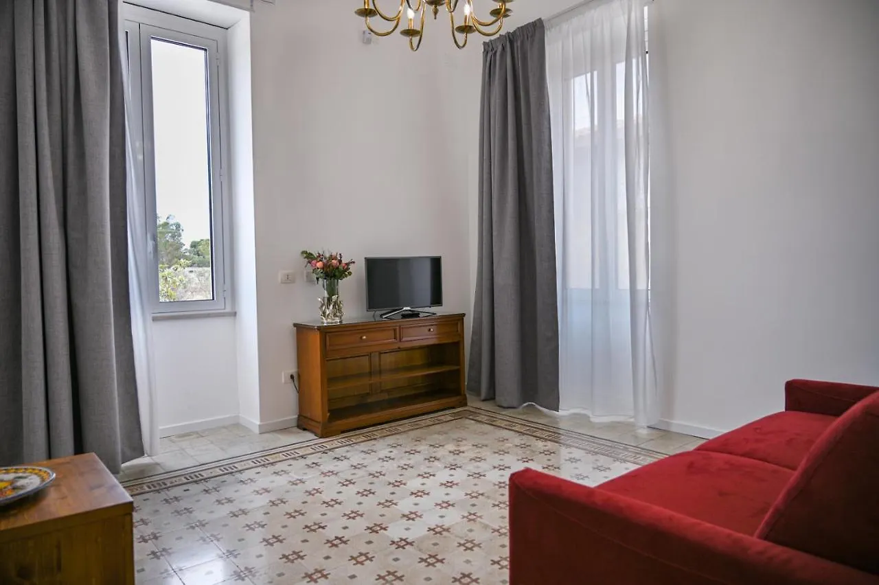 Dimora Savarino Villa con Piscina Marzamemi 0*,