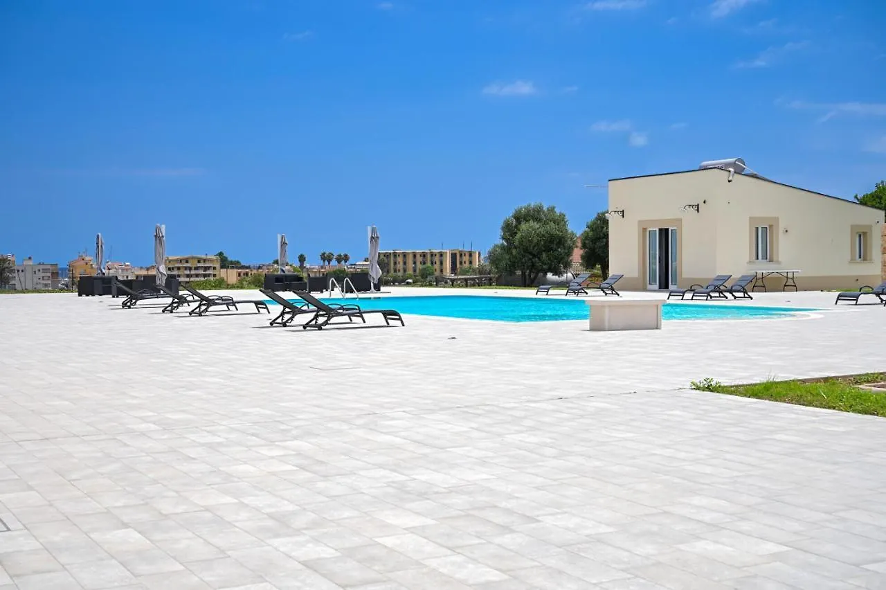 Dimora Savarino Villa con Piscina Marzamemi Affittacamere