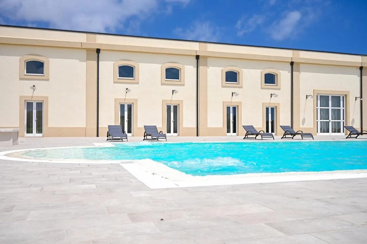 Affittacamere Dimora Savarino Villa con Piscina Marzamemi
